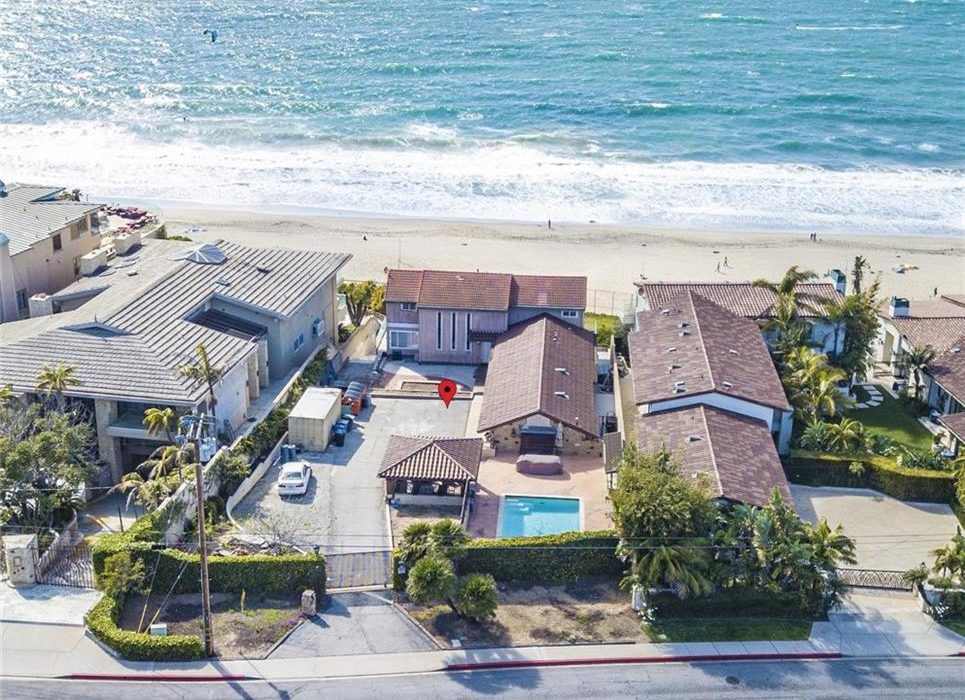 Oceanfront homes in the Hollywood Riviera