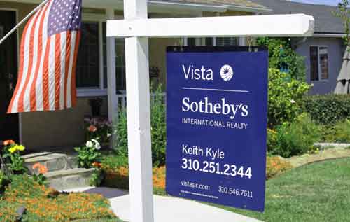 Vista Sothebys for sale sign thumbnail