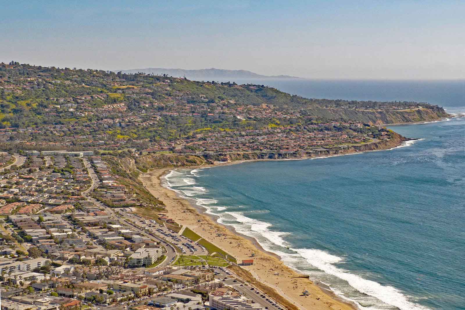 Redondo Beach Hollywood Riviera - background image