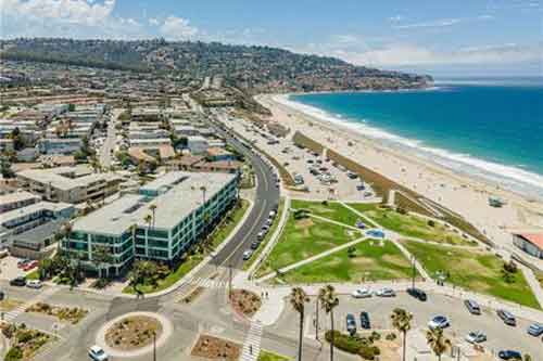 Vista Bahia condos in the Hollywood Riviera